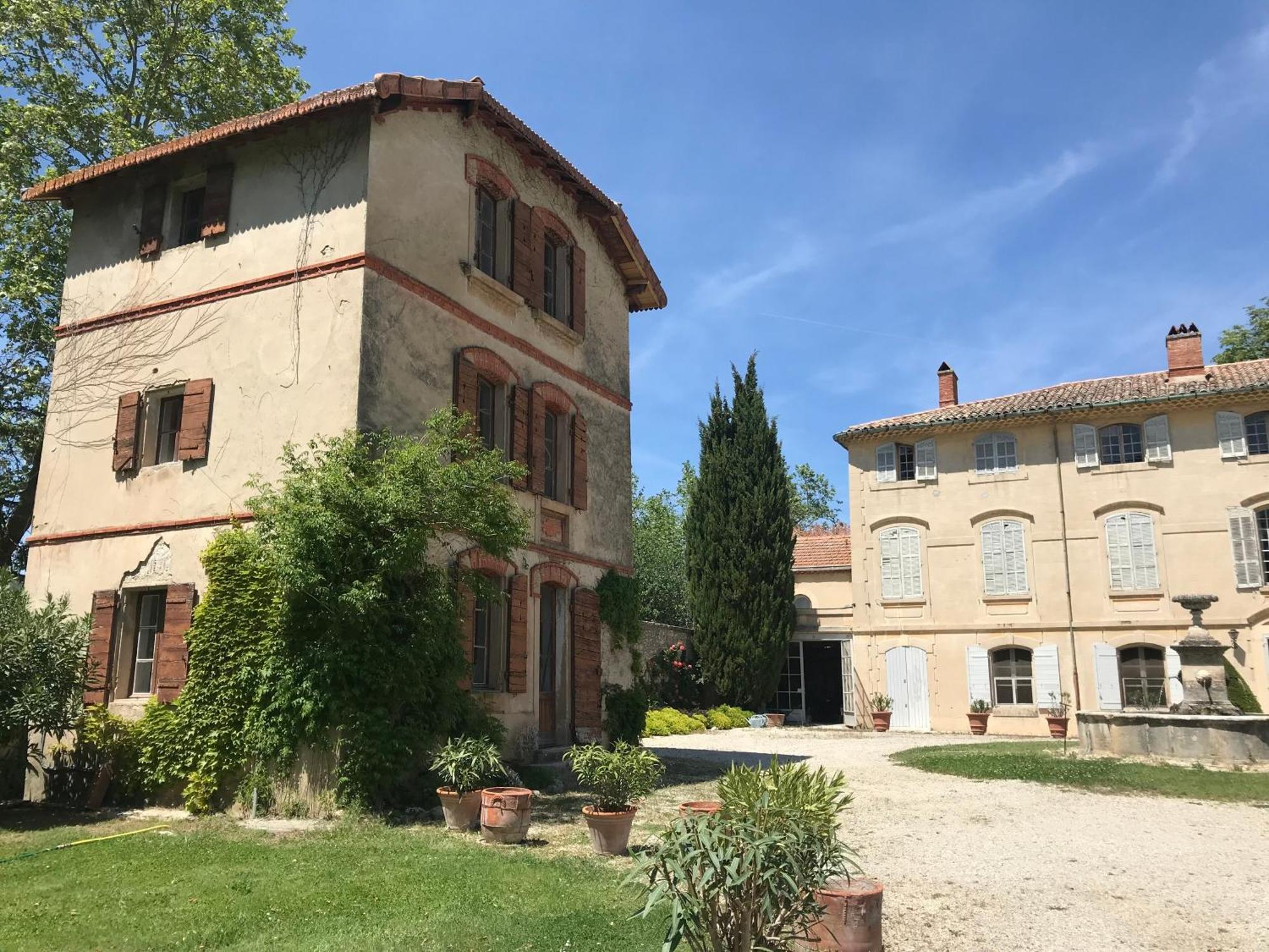 Le Pavillon D'Arnajon Hotel Le Puy Sainte Reparade Bagian luar foto